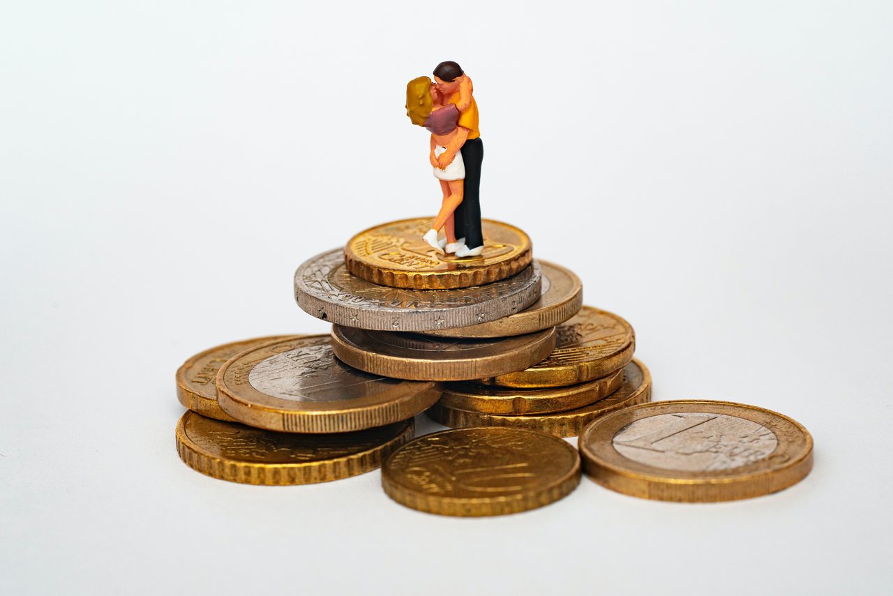 Die Ehegattenschaukel: Steuern sparen durch geschickte Immobilienverkäufe